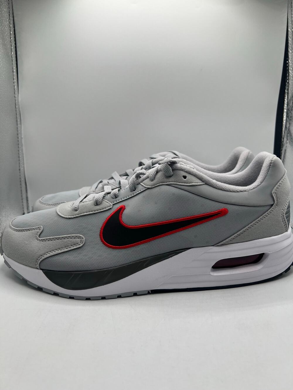 Nike Air Max Solo ‘Wolf Grey University Red’ size 11 mens